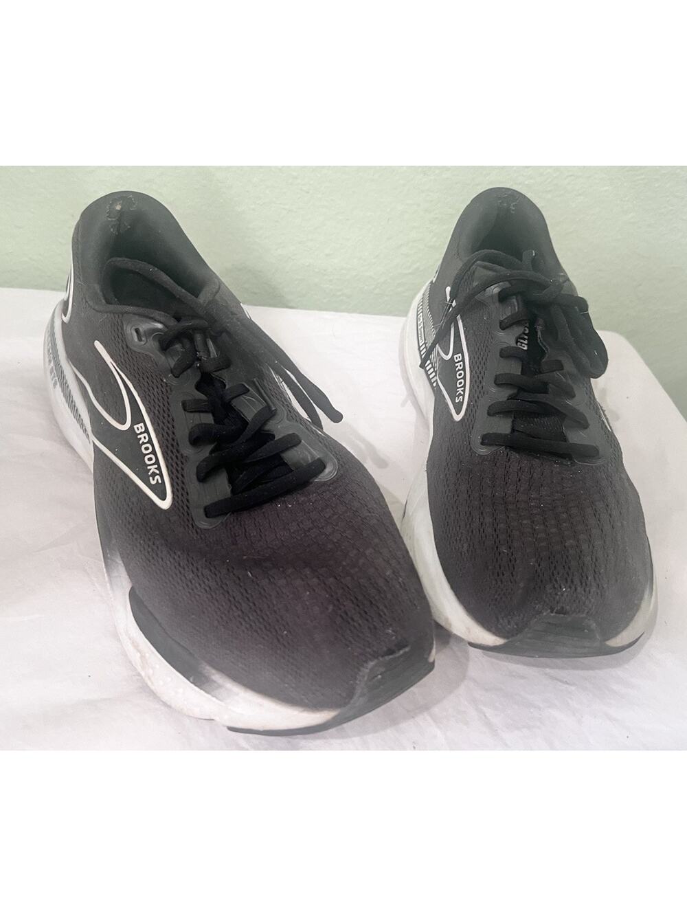Brooks Glycerin 21 Running Shoes Medium B 10.5 Black White